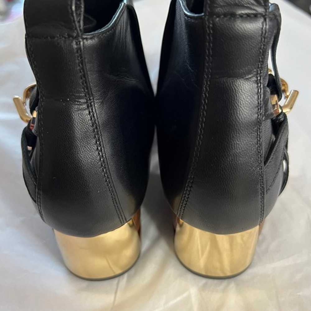 Fleur De Rosee Women's Black Chelsea Boots. - image 4