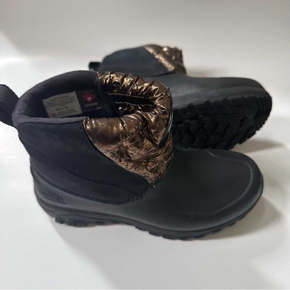 North Face Sz 5.5 black gold winter boots - image 3