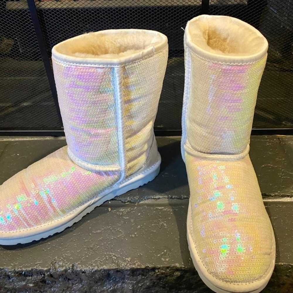 RARE UGGS SPARKLE WHITE PEARLESCENT SEQUINED SIZE… - image 2