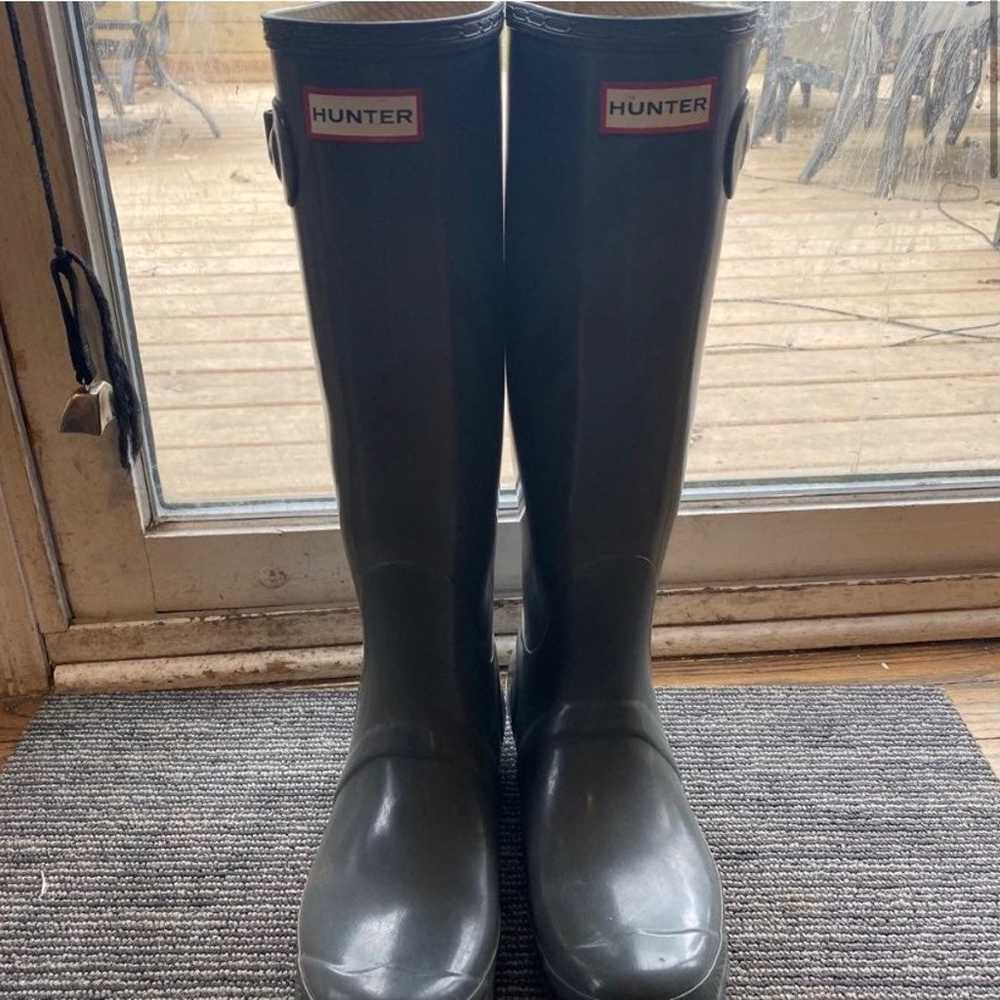 Hunter boots size 9 - image 1