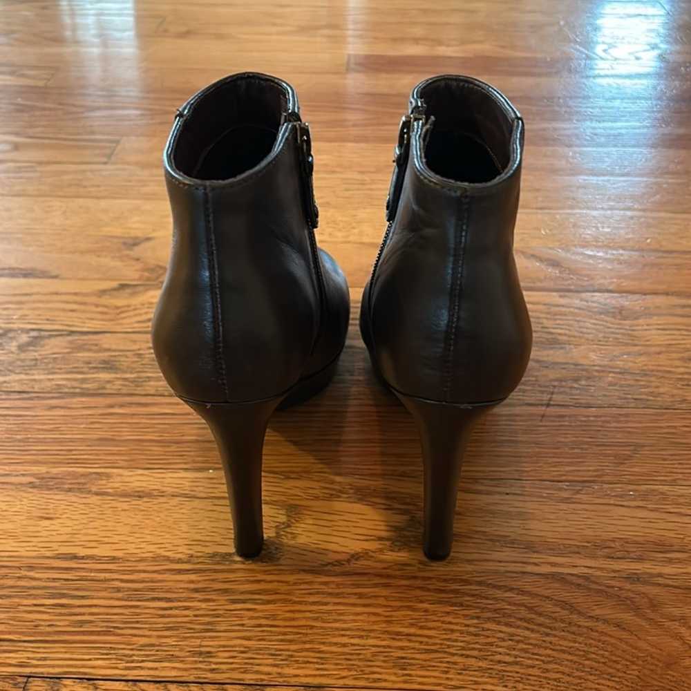 Rockport women’s brown leather platform heel boot… - image 4