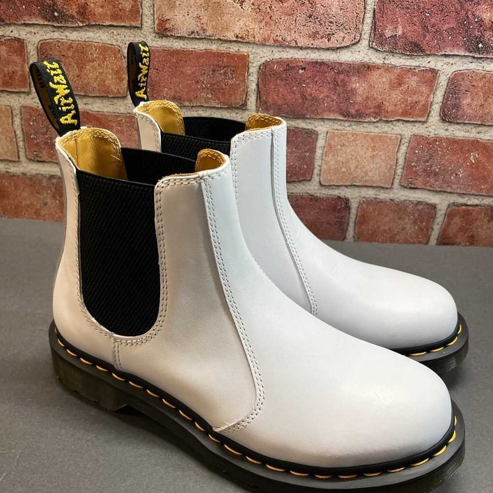 Dr martens 2976 Chelsea boots Wo’s Sz 10 - image 4