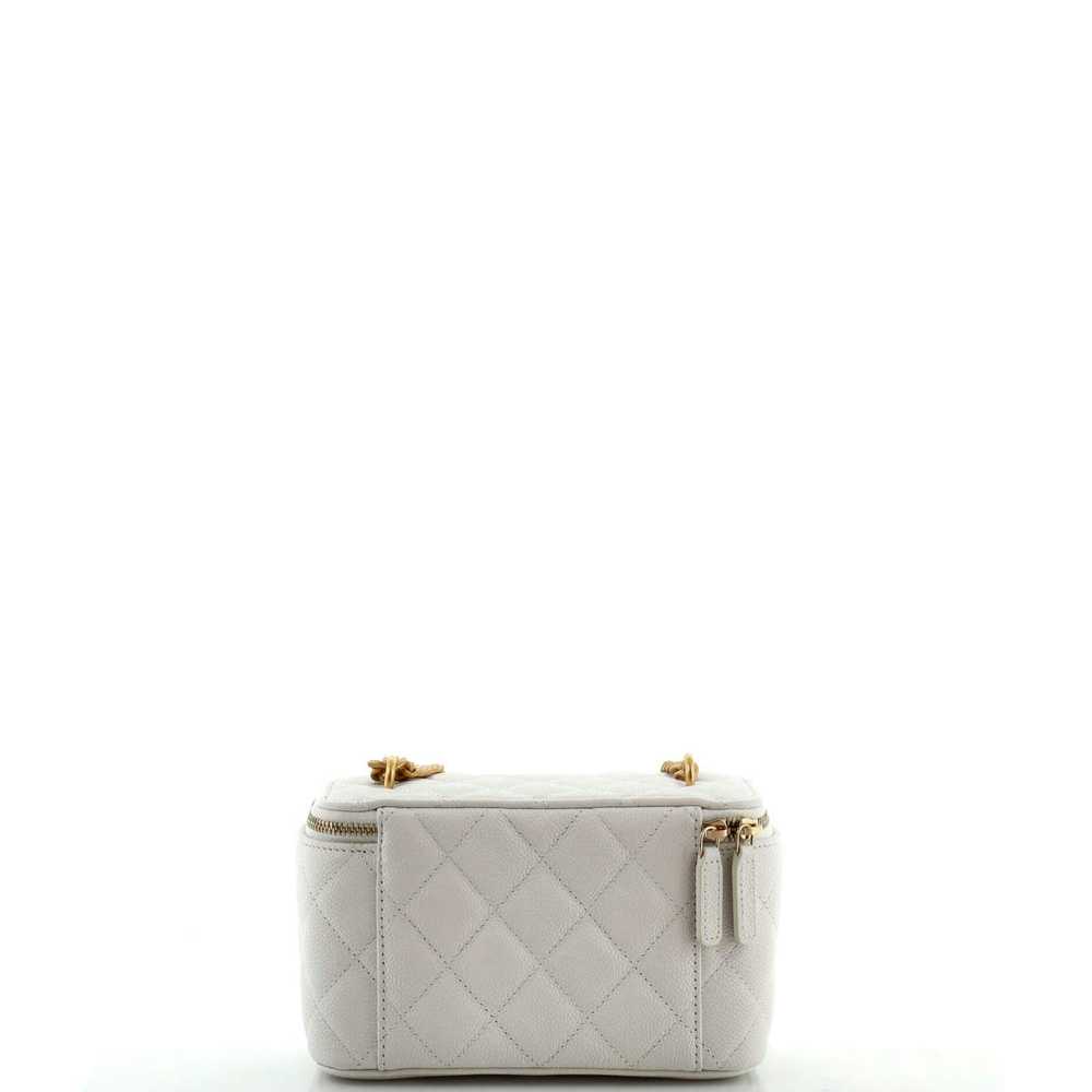 Chanel Sweet Heart Vanity Case with Chain Quilted… - image 3
