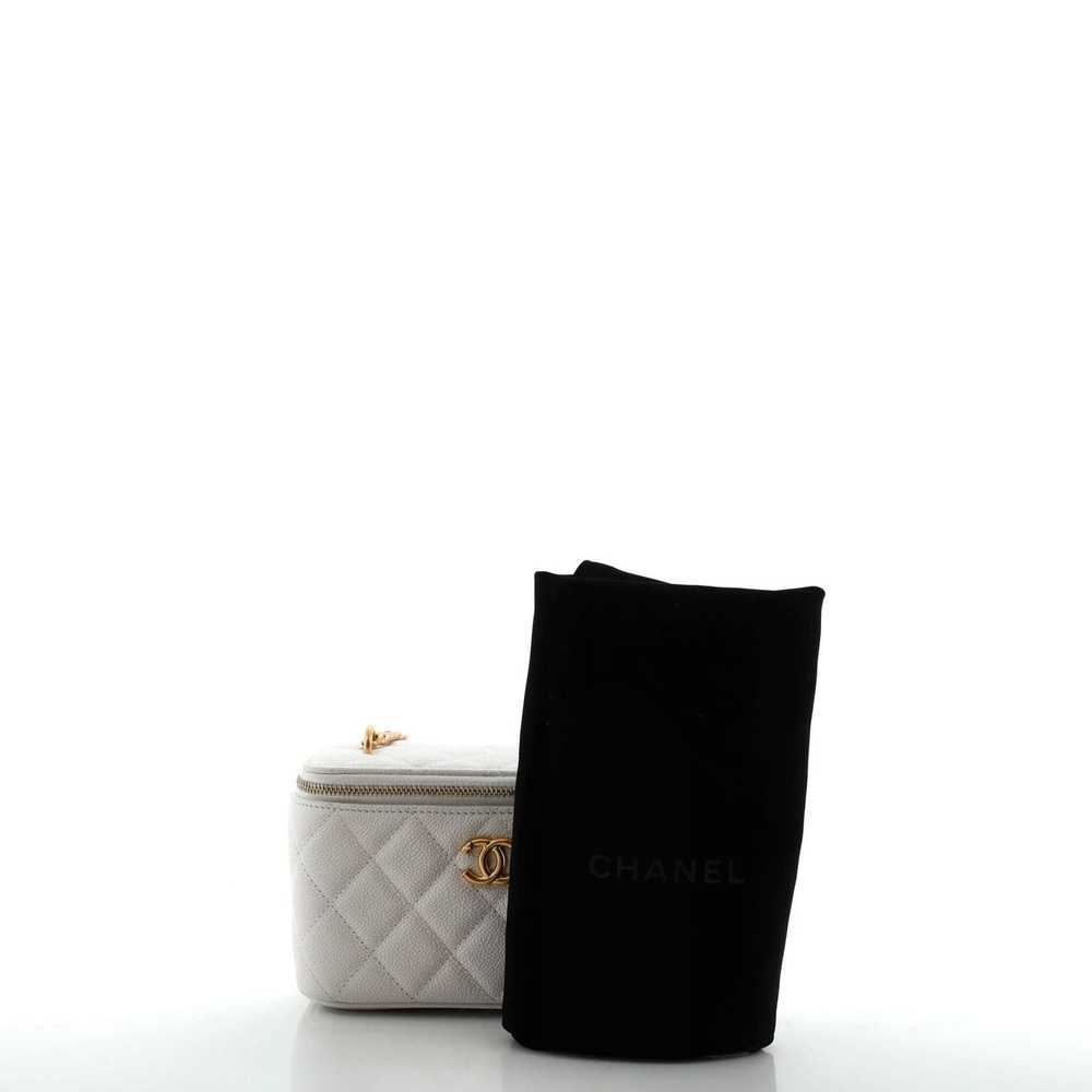 Chanel Sweet Heart Vanity Case with Chain Quilted… - image 5