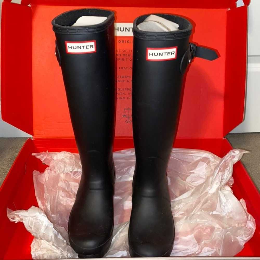 Hunter rain boots size 6 - image 3