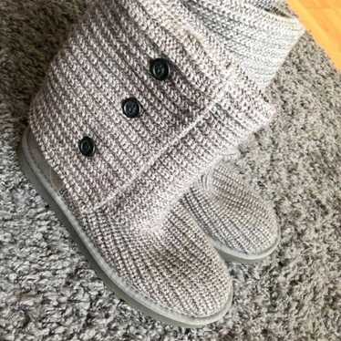 Grey knit uggs