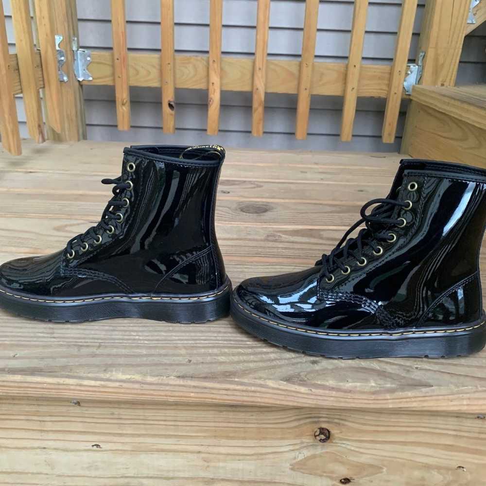 Dr Martens Zavala Shiny Leather Women Boot Size 7 - image 3