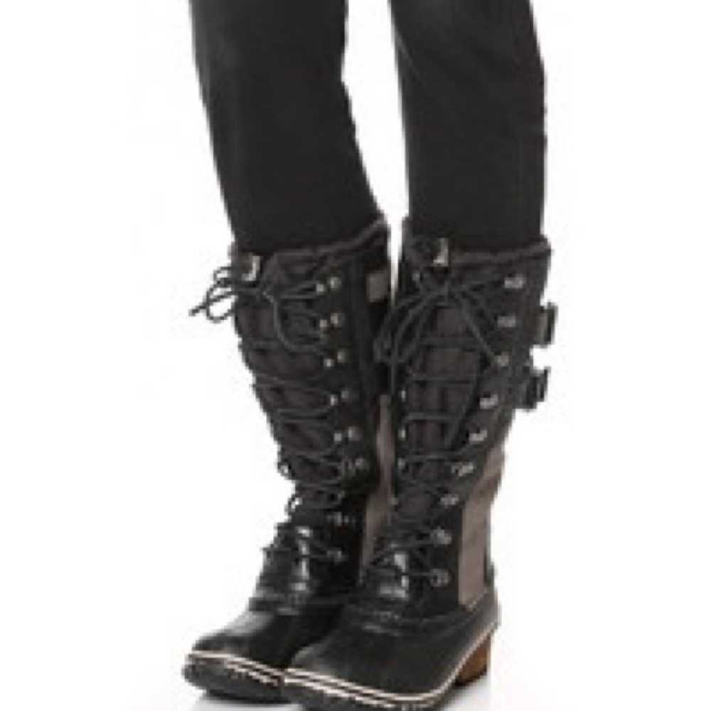 Sorel Carly boots - image 2