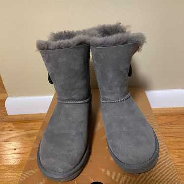 UGG Grey Bailey Button