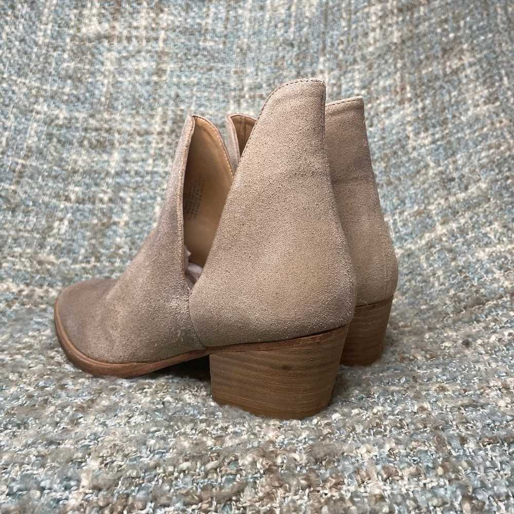 Free People Charm Double V Ankle Boot in Camel Su… - image 4