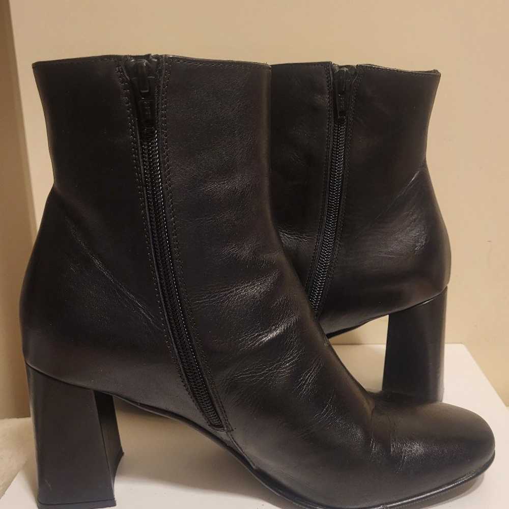 Napoleoni Italy Black Leather Block Heel Ankle Bo… - image 4