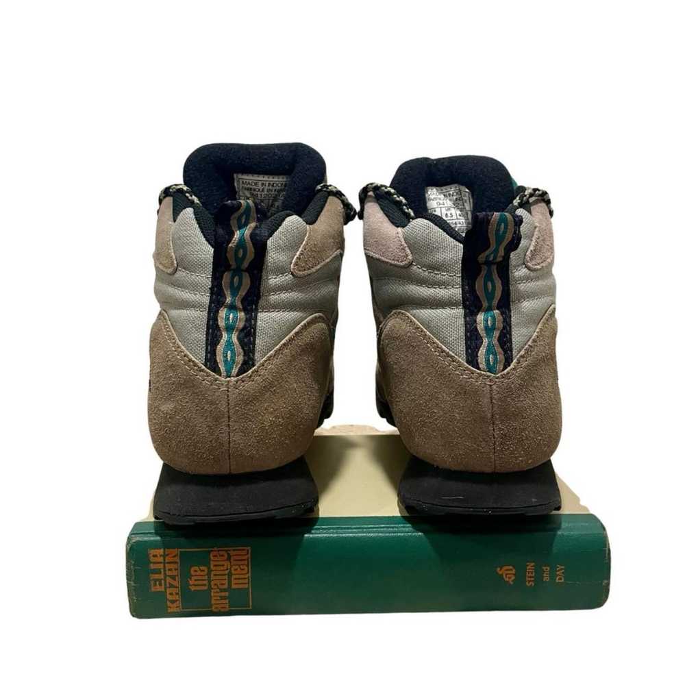 Vintage 1995 Nike ACG Hiking Boots - image 4