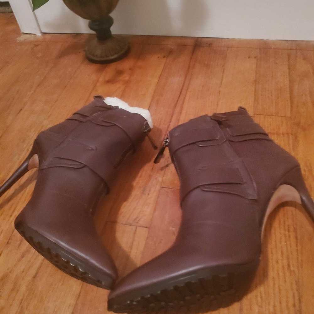 BCBG Maxazaria Burgundy Leather Heel Boots US 9.5… - image 4