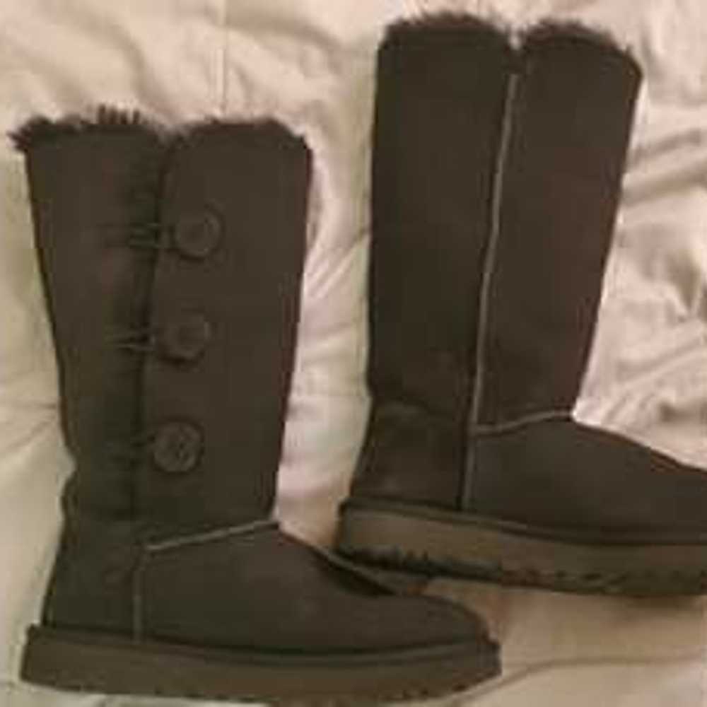 UGG AUSTRALIA BAILEY TRIPLET BUTTON - image 1