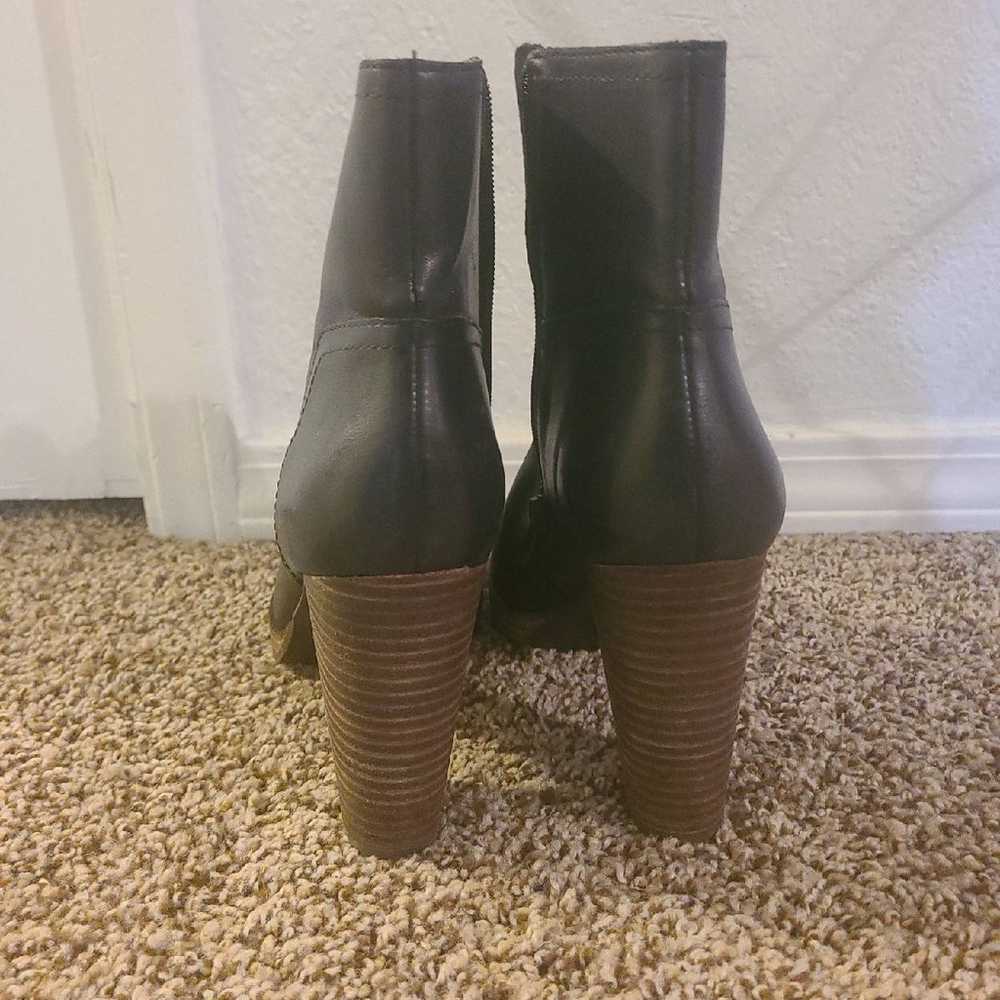 womens boots size 10 - image 3