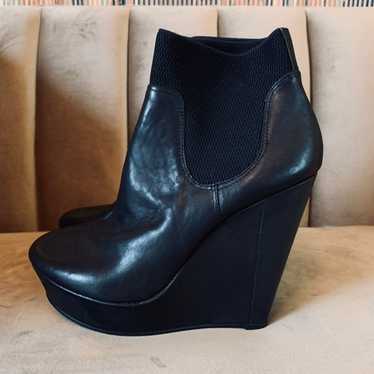 Messeca New York Wedge Bootie