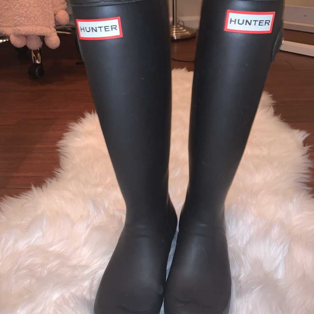 hunter boots size 5 - image 1