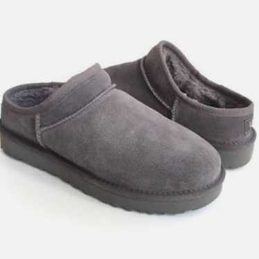 BRAND NEW grey ugg boots