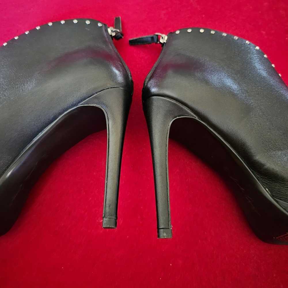 Lola Cruz Knuckled Black Leather Booties Size 40/… - image 8
