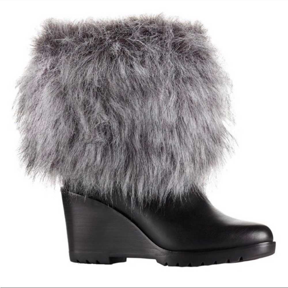 Sorel Park City Fur Wedge Boots Wm 6 - image 3