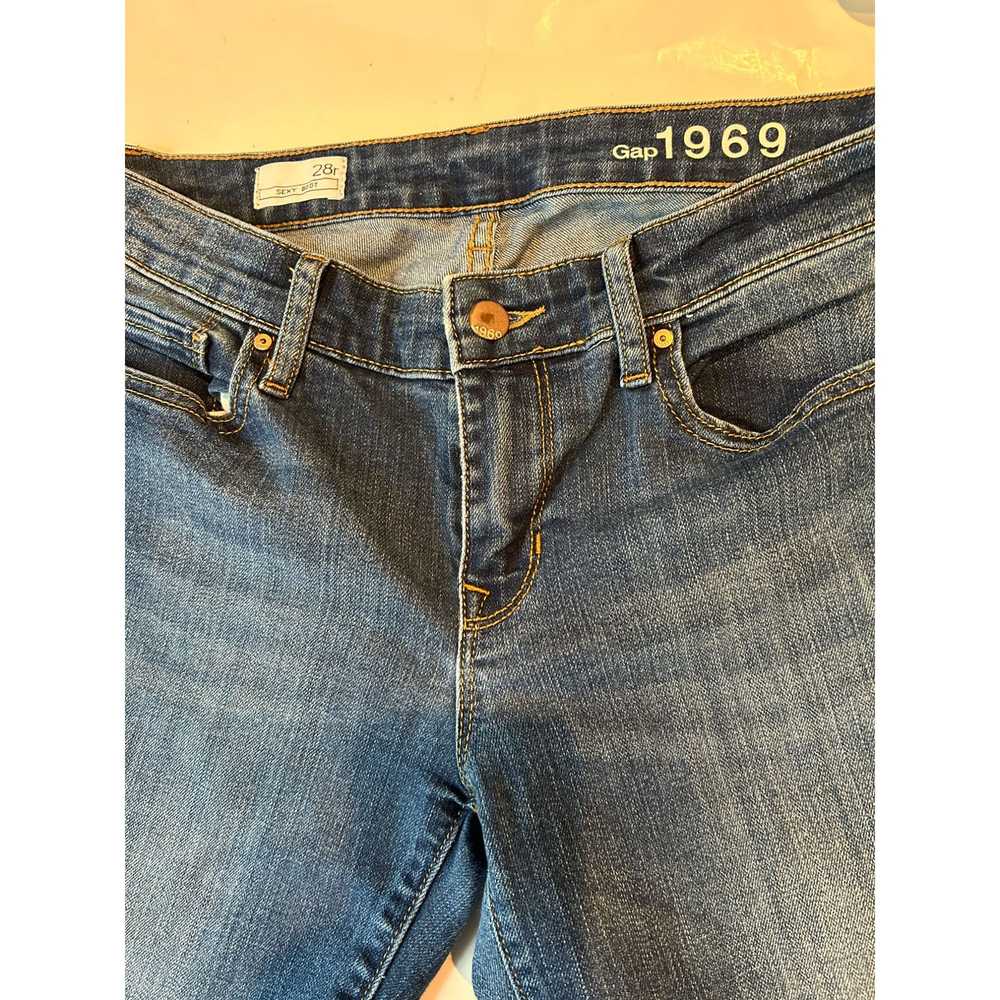 Gap Gap 1969 Women's Blue Jeans, size 28r Sexy Bo… - image 5