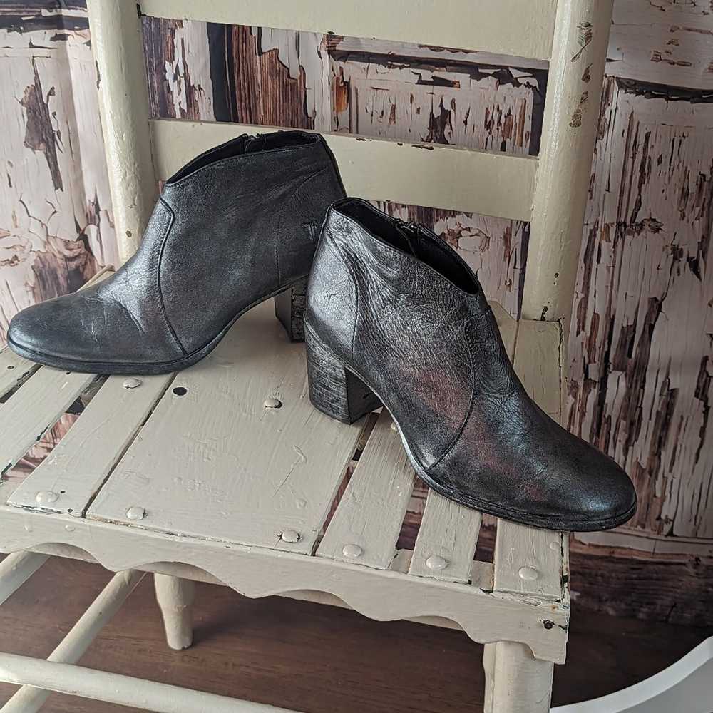 Frye Nora leather booties - image 6