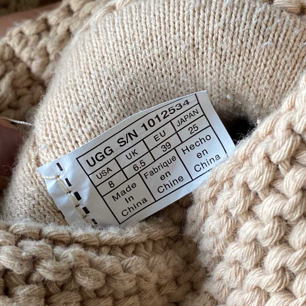 UGGs Short Crochet Size 8 - image 5