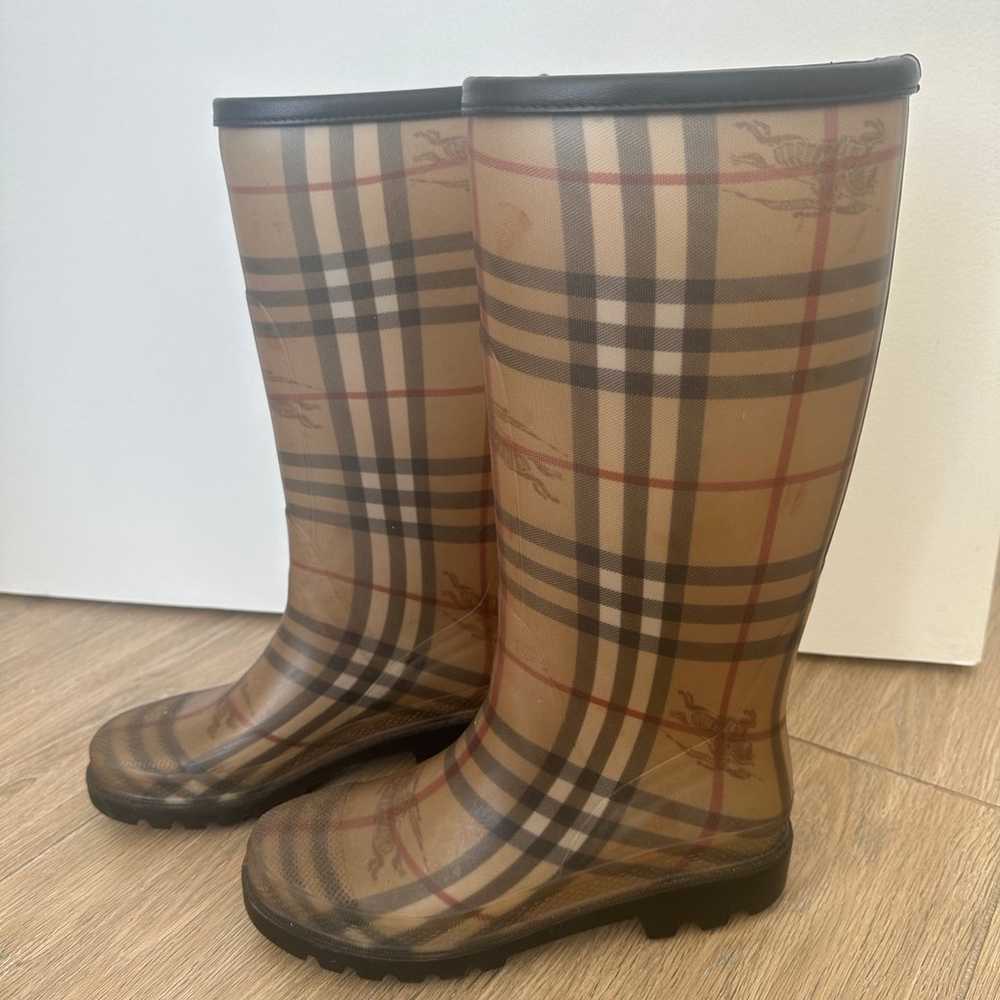 Burberry Women’s Rain Boots size 37 - image 2