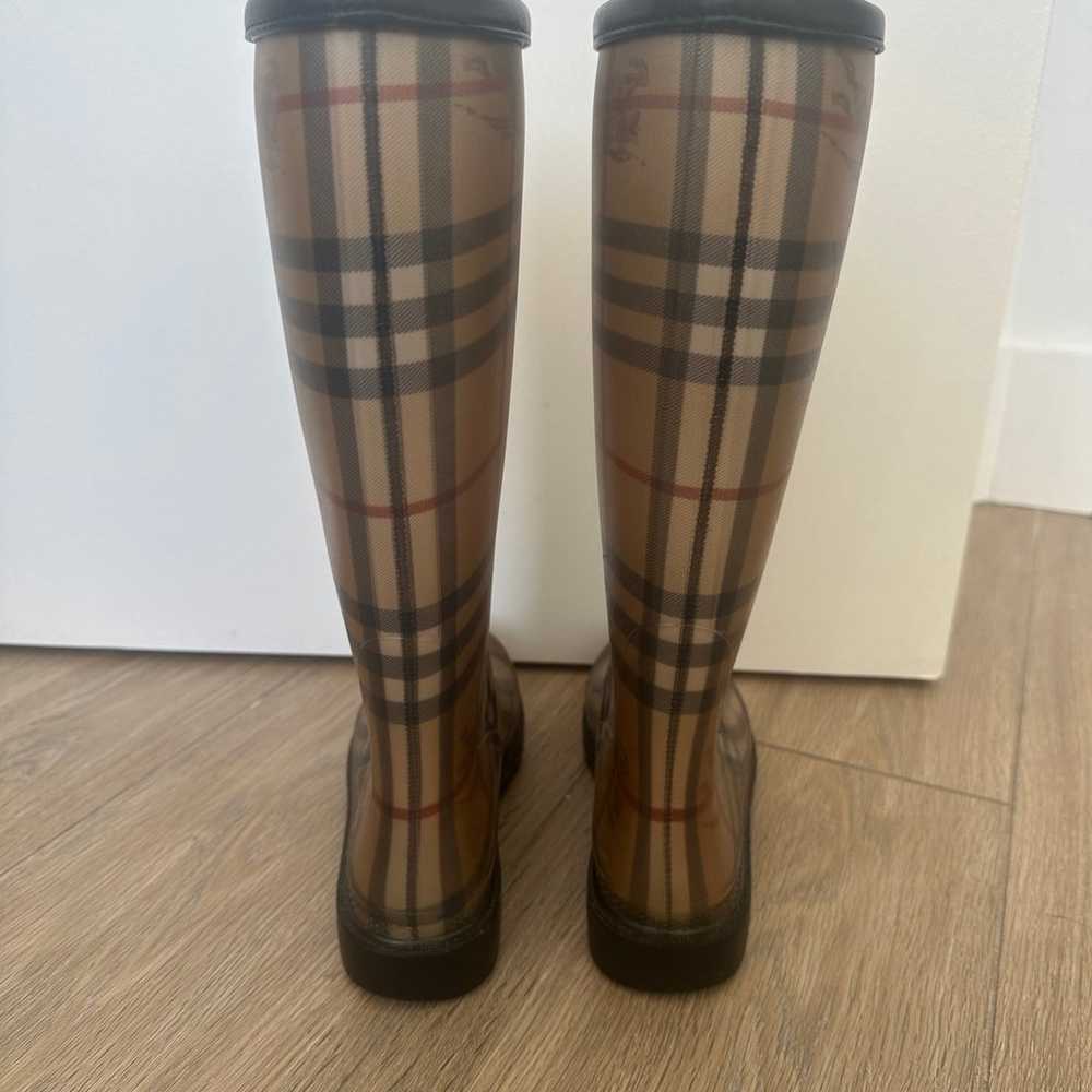 Burberry Women’s Rain Boots size 37 - image 3