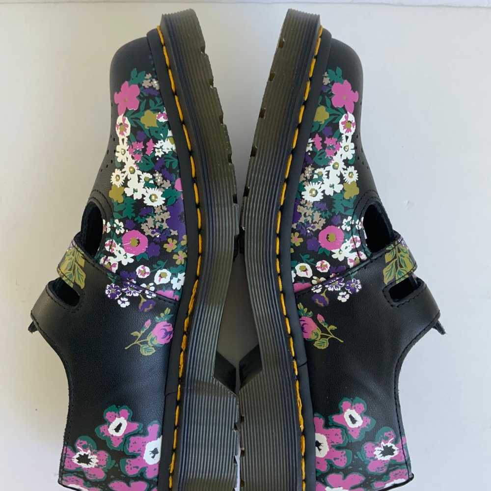 8065 Vintage Floral Leather Mary Jane Shoes - image 6