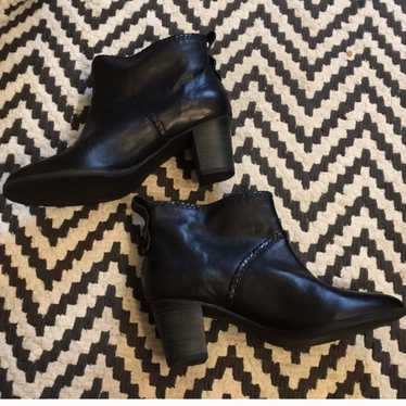 Jack Rogers Black Leather Booties