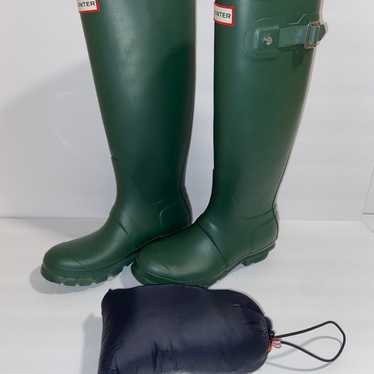 Hunter rain boots with winter down inserts size 6