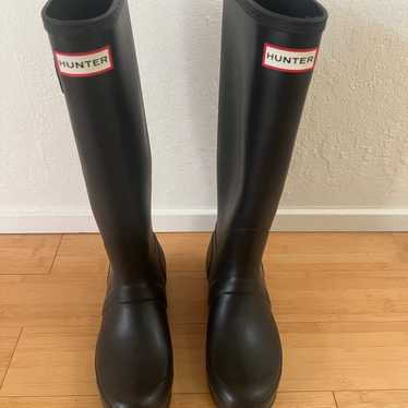 Hunter rain boots size 7 - image 1