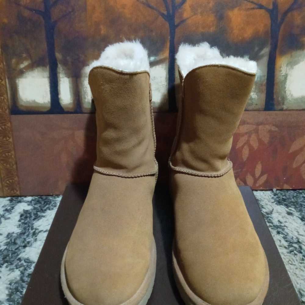 New UGG Constantine Boots Chestnut 9 - image 1