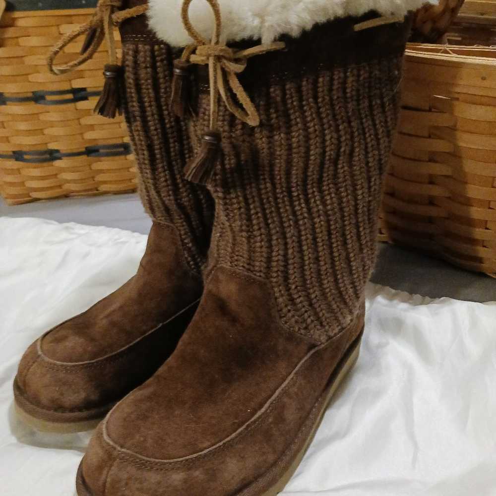 Like-New UGG Boots Sz 6 - image 2