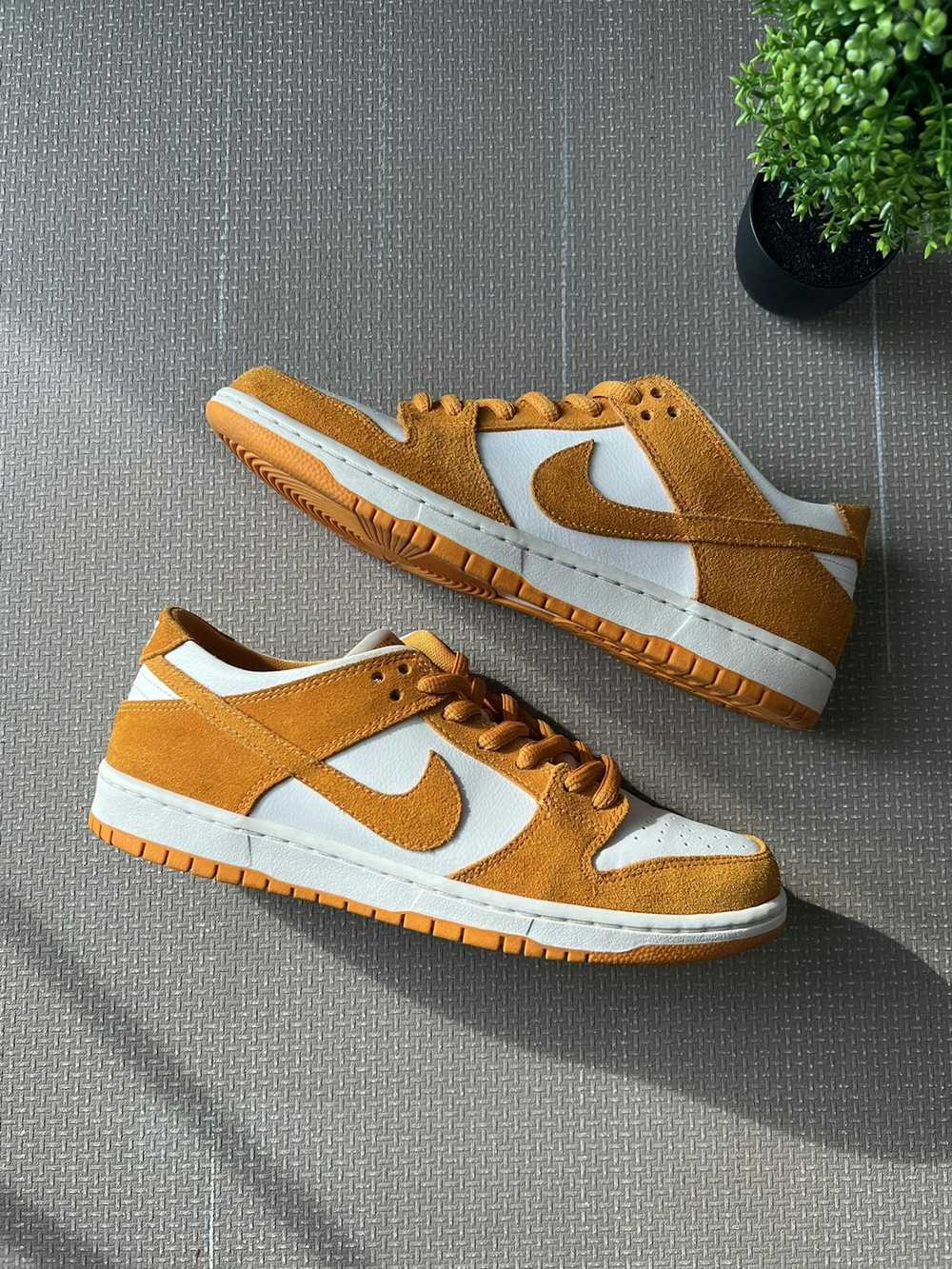 Nike × Streetwear Nike SB Dunk Low 'Circuit Orang… - image 2