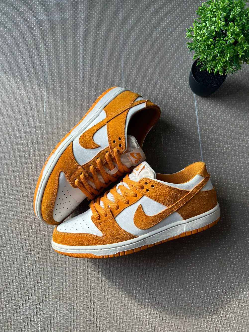 Nike × Streetwear Nike SB Dunk Low 'Circuit Orang… - image 9