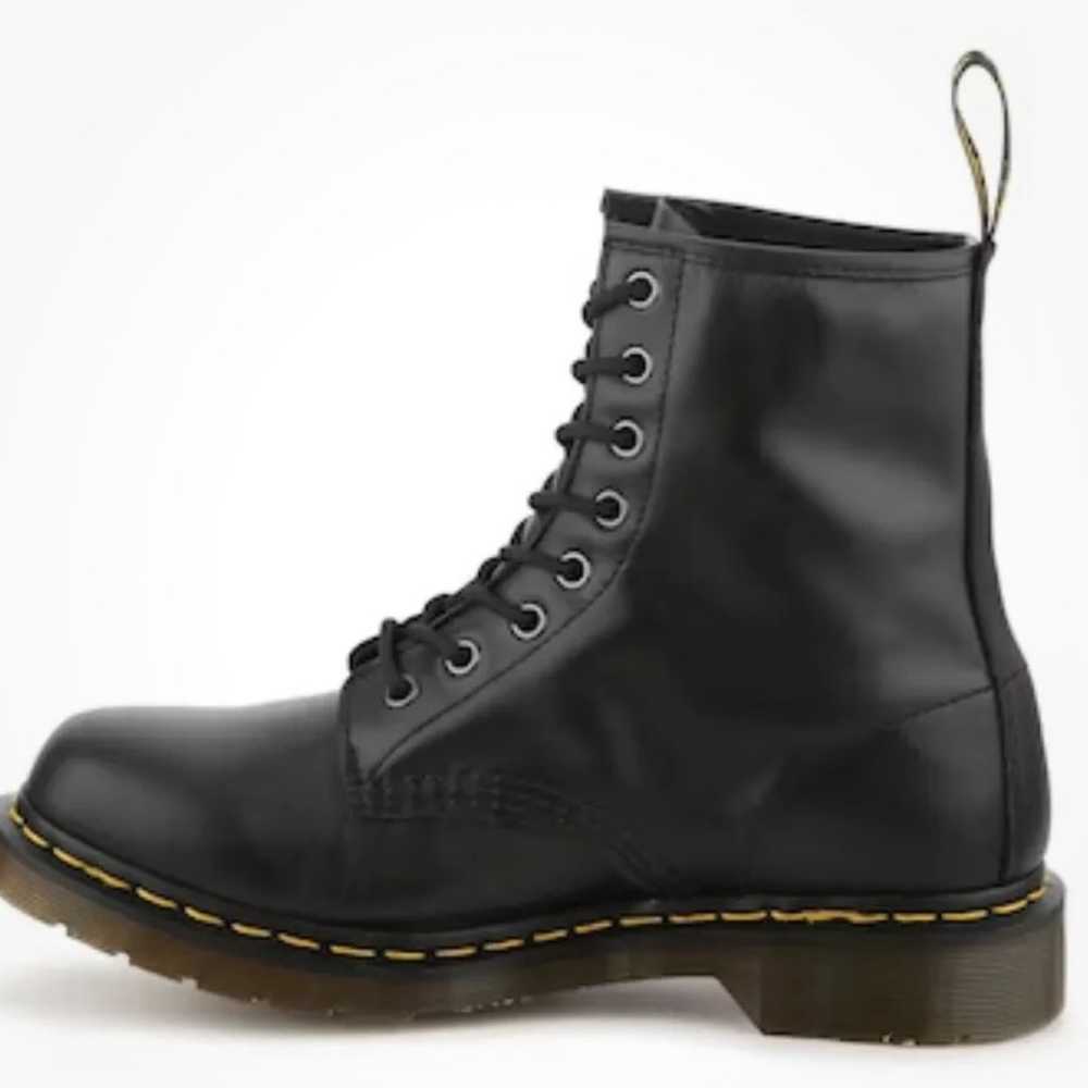 Dr. Martens Women’s Sz Women's 6  1460 8 Eye  Lea… - image 3