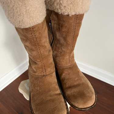 Women’s Ugg Winter Boots Size US 6 almost new! - image 1