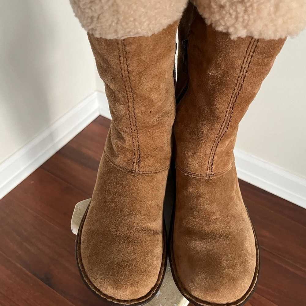 Women’s Ugg Winter Boots Size US 6 almost new! - image 8