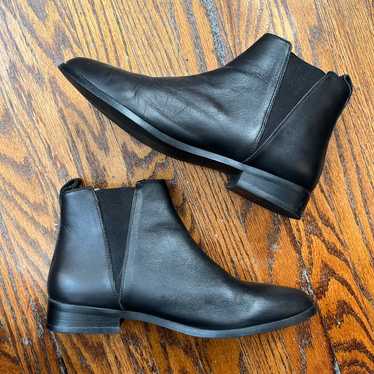 Nisolo black Chelsea boots
