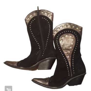 DONALD J PLINER womans suede cowboy boots