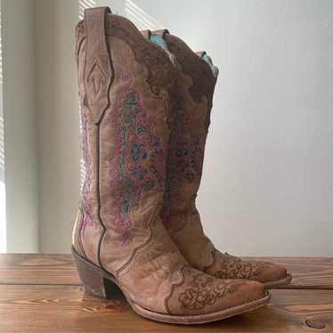 Corral Boots Size 6