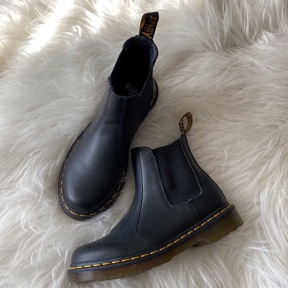 Dr Martens chelsea boots in black size 7 - image 2