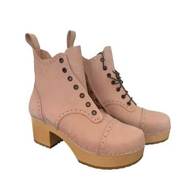 New Toffel Pink Boots sz 38