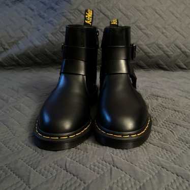 Dr. Martens Jaimes Leather Harness Chelsea Black b