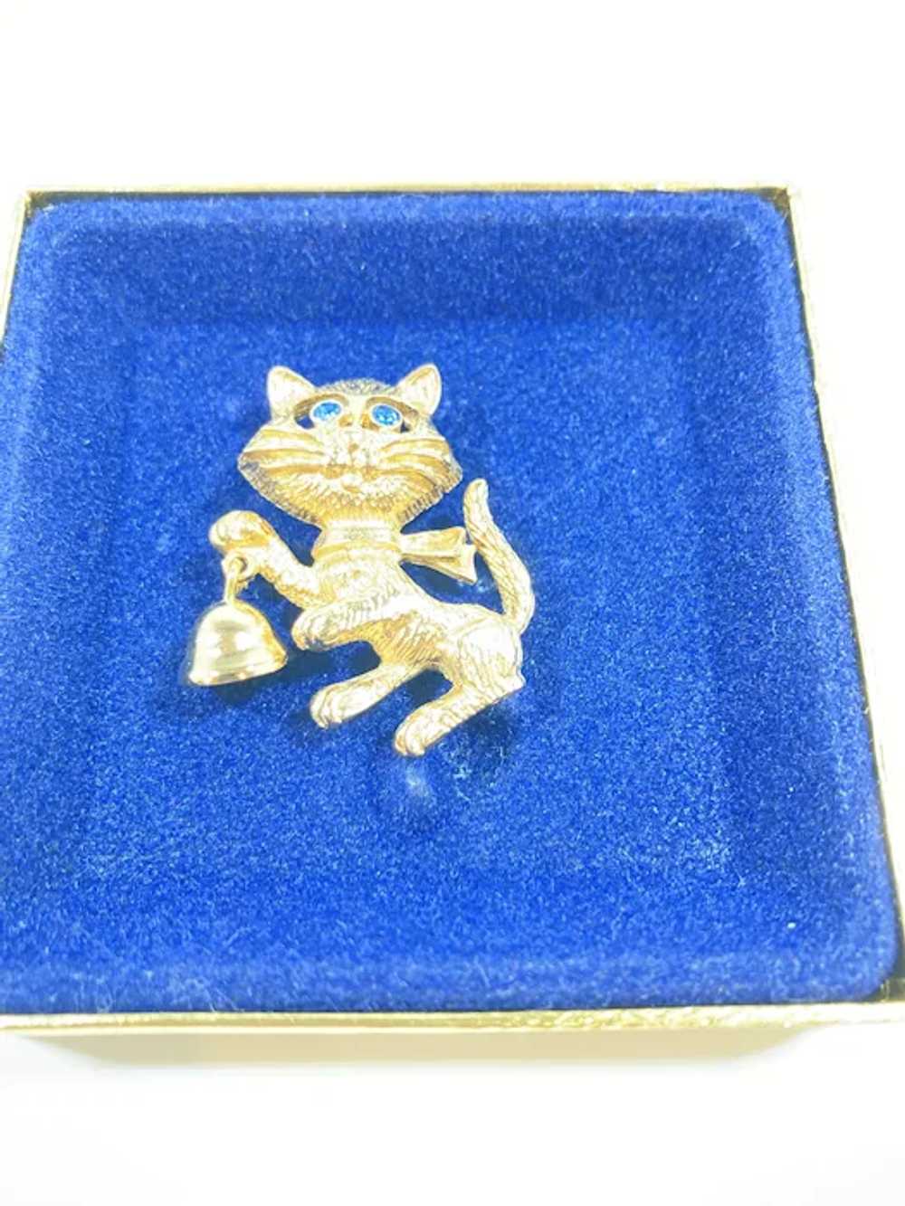 Avon Frisky Kitty Pin with Dangle Bell  Mint in O… - image 3