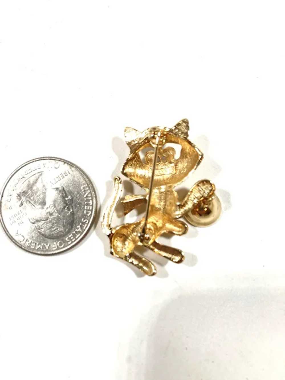Avon Frisky Kitty Pin with Dangle Bell  Mint in O… - image 5