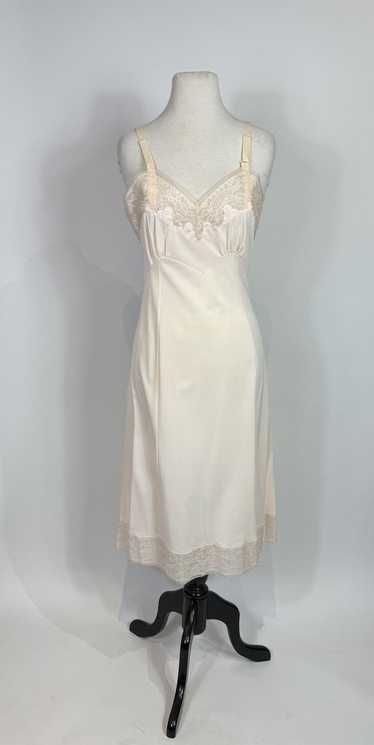 1960s Komar Light Pink Lace Trim Slip Dress Deadst