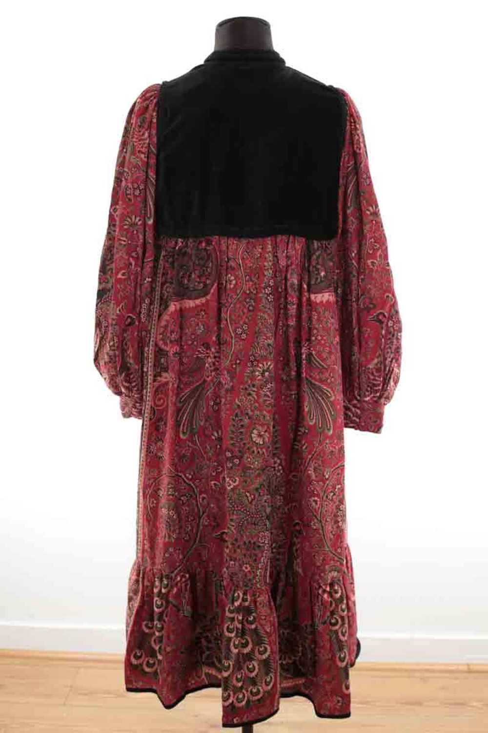 Circular Clothing Robe en laine Laurence Bras rou… - image 4